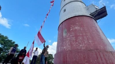 Pemerintah Aceh Kibarkan Merah Putih di Menara Willem’s Torrent III