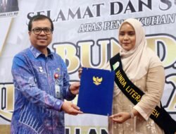 Mellani Subarni Dikukuhkan Menjadi Bunda Literasi Aceh