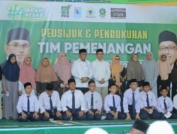 Pasangan Musannif-Sanusi Santuni Anak Yatim