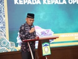 Azhari Kadis Perhubungan Aceh Besar Purna Tugas