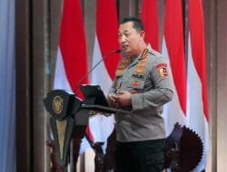 Kapolri Isi Materi Pemberantasan Korupsi di Retreat Kabinet Merah Putih