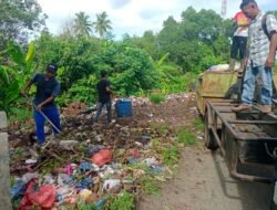 DLH Aceh Besar Bersihkan Tumpukan Sampah di Piyeung