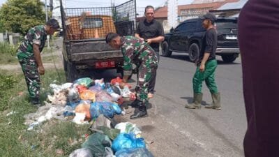 Sampah Berserakan di Jalan Utama Kota Lhokseumawe, Cerminan Minimnya Kesadaran Warga