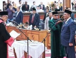 Ali Basrah Dilantik sebagai Pimpinan DPR Aceh dari Golkar