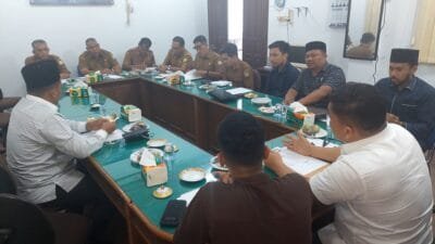 DLH dan Komisi IV DPRK Aceh Besar Bahas Masalah Pengelolaan Sampah