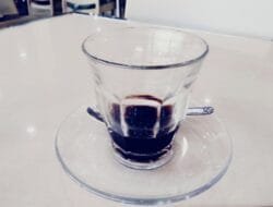 Kapan Jam Minum Kopi Paling Tepat? Begini Kata Dokter