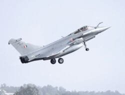 India Kerahkan Puluhan Jet Tempur Serang Pakistan