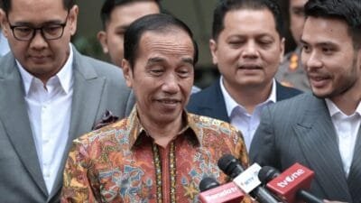 Jokowi Ngaku Sedih Kasus Ijazah Palsu Terus Bergulir: Tapi Ini Kan Sudah Keterlaluan