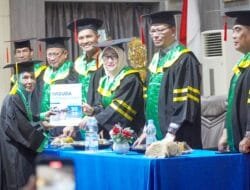 Ratusan Lansia di Banda Aceh Ikut Wisuda