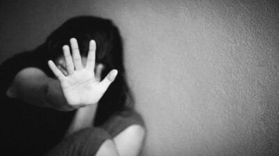 Sungguh Bejat! Ayah Tiri Diduga Cabuli Anak selama 11 Tahun, Ibu Korban hanya Diam dan Membiarkan