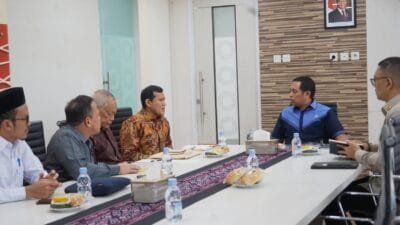Wagub Aceh Bertemu Kepala Kantor Komunikasi Kepresidenan, Dorong Percepatan Revisi UUPA