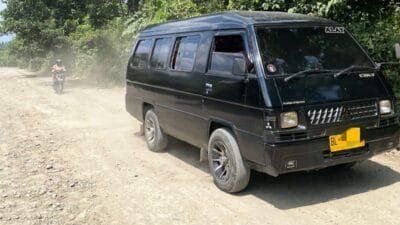 Menuntut Kejelasan Pembangunan Jalan Tangse