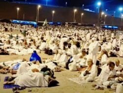 Amburadul! Ribuan Jamaah Haji Indonesia Terlantar di Muzdalifah dan Mina: Lansia Sakit, Transportasi Tak Kunjung Datang