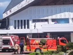 Gedung DPRA Terbakar, Api Berkobar di Ruang Humas dan Sekretariat