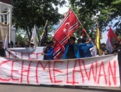 Sambil Kibarkan Bendera Bintang Bulan, Mahasiswa GAM Tuntut Kembalikan Pulau Milik Aceh