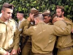 Dihantui Rudal Iran, Tentara Israel Lari Terbirit-birit Sembunyi di Rumah Warga Palestina