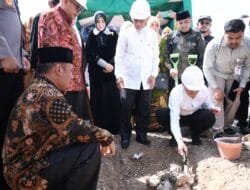 Wagub Aceh dan Mendikdasmen Letakkan Batu Pertama Pembangunan SMK Muhammadiyah Banda Aceh