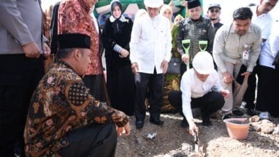 Wagub Aceh dan Mendikdasmen Letakkan Batu Pertama Pembangunan SMK Muhammadiyah Banda Aceh