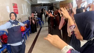 Jamaah Haji Lansia Indonesia Diajak Senam Tiga Hari Sekali untuk Jaga Kebugaran