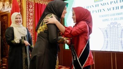 Marlina Usman Kukuhkan Bunda PAUD dan Ketua Forikan Abdya