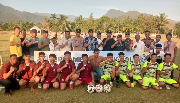 Kesebelasan PSBP Blang Mee vs Mayor FC Mengawali Laga Perdana Liga Mukim Blang Mee Kecamatan Lhoong