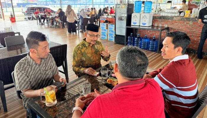 Bupati Tarmizi dan Haji Uma Bahas Arah Pembangunan Aceh Barat