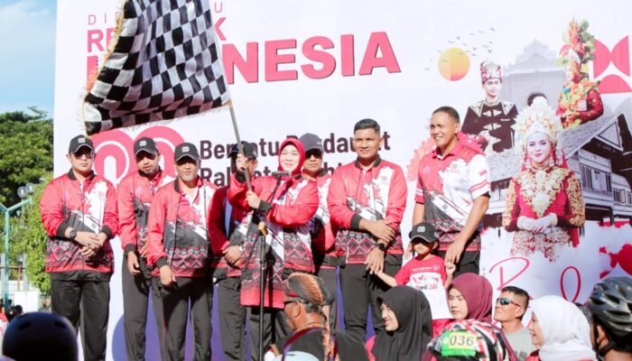 Pawai Budaya HUT ke-80 RI di Banda Aceh Meriah, Ribuan Peserta Ramaikan Jalan Kota