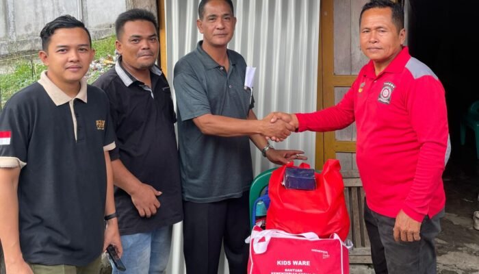 Korban Kebakaran di Lhok Aman Terima Bantuan dari Dinsos Aceh Selatan