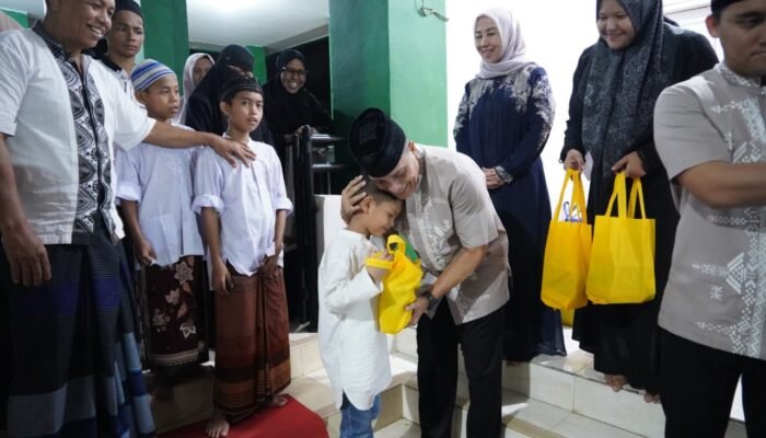Pangdam Iskandar Muda Gelar Doa Bersama Anak Yatim di Makam Syiah Kuala