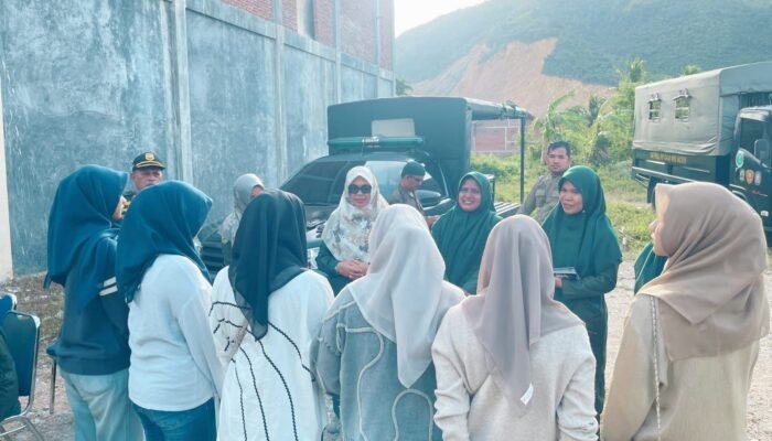 Puluhan Pelanggar Busana Islami di Aceh Besar Ditegur Polisi Syariah