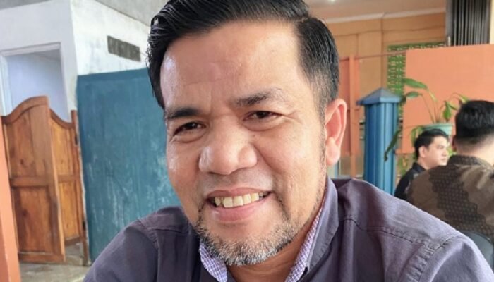 Usman Lamreung Sorot Anggota DPRK Kerap Bolos saat Rapat Paripurna