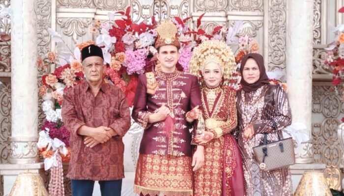 Gadis Gampong Leu-Ue Dipersunting Pemuda Turki