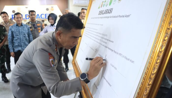 Kapolda Bersama Pemangku Kepentingan di Aceh Deklarasi Green Policing