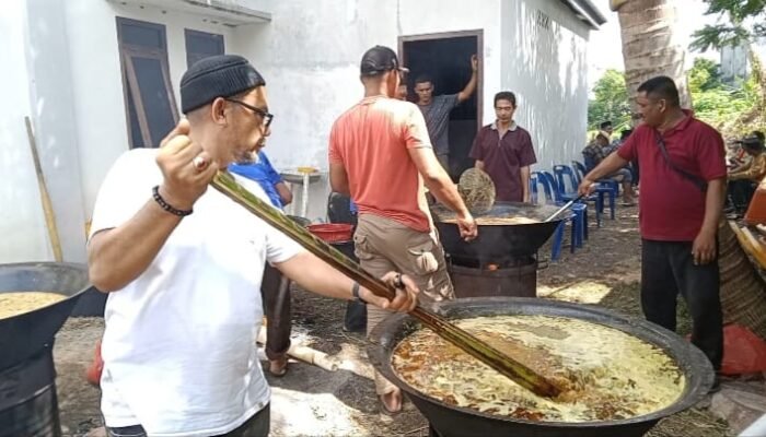 Tradisi Kuah Beulangong pada Kenduri Maulid Gampong Leu Ue