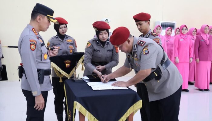 Kapolresta Banda Aceh Lantik Kasatreskrim dan Tiga Kapolsek
