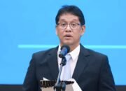 Menkeu Purbaya: Tak Ada Ampun bagi Pegawai Pajak dan Bea Cukai Nakal