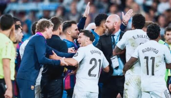 Real Madrid Kokoh di Puncak La Liga Usai Tumbangkan Barcelona