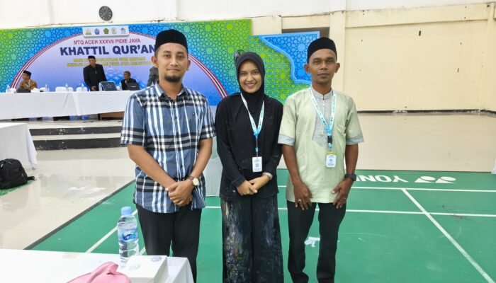 Durratul Irfana, Remaja Aceh Besar Berbakat yang Bersinar di Dunia Seni Kaligrafi Islam