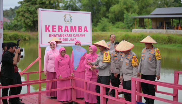 Kunjungi Polres Pidie Jaya, Kapolda Aceh Imbau Jajarannya Tingkatkan Sinergi dan Ciptakan Rasa Aman