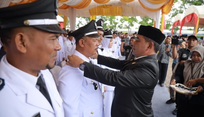 Yusri Dilantik Jadi Keuchik Leu-Ue: Tegaskan Komitmen Membangun Gampong