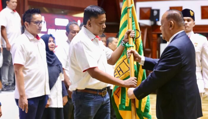 Pon Yaya Resmi Jabat Ketua KONI Aceh Periode 2025–2029