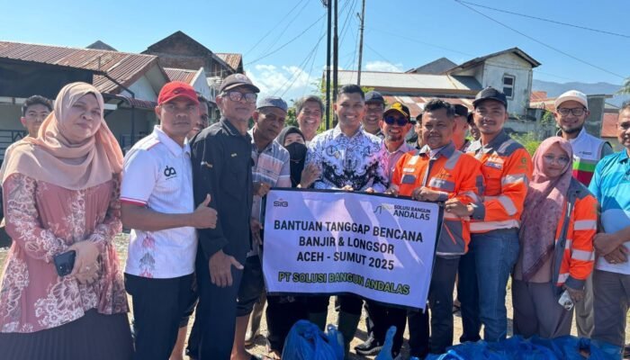 PT SBA Serahkan Bantuan Masa Panik untuk Warga Terdampak Banjir di Aceh