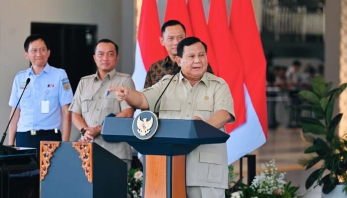 Prabowo Luncurkan Pembangunan Besar-Besaran Sistem Kereta Api Nasional