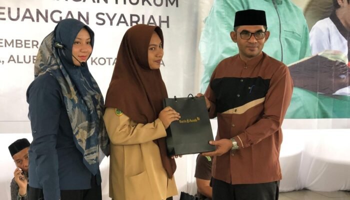 Santri di Langsa Dapat Pembekalan Keuangan Syariah dari Bank Aceh