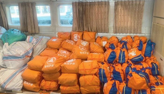 BNPB Kirim 27 Ton Logistik untuk Korban Bencana via Pelabuhan Krueng Geukueh dan Kuala Langsa