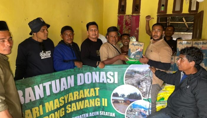 Masyarakat Sawang II Bantu Korban Bencana di Beutong Ateuh Nagan Raya