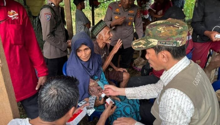 Diterjang Banjir dan Terisolasi Berhari-hari, Desa Bersejarah Sikundo Akhirnya Ditembus Rombongan Bupati Tarmizi