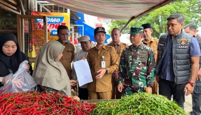 Harga Cabai Tembus Rp300 Ribu Per Kilogram, Bupati Aceh Barat Turun Tangan: Pedagang Nakal Akan Kami Tindak Tegas