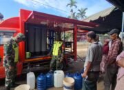Kodim Pidie Salurkan Air Bersih untuk Warga Terdampak Banjir di Meurah Dua