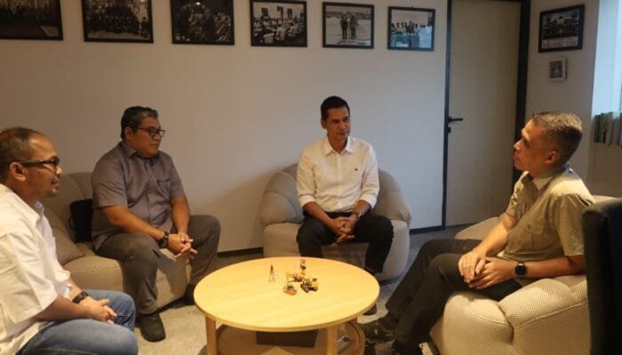 Jelang Ramadan, Sekda Aceh Koordinasi Percepatan Pembangunan Huntara dengan Kemenko Infrastruktur